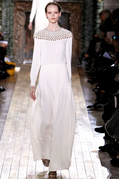 Look 1